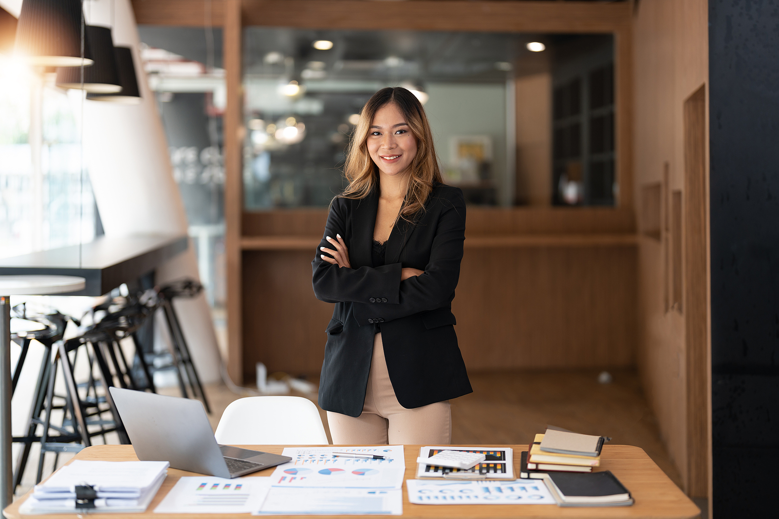 Entrepreneur Young Asian Woman, Business Woman Arms Crossed On W